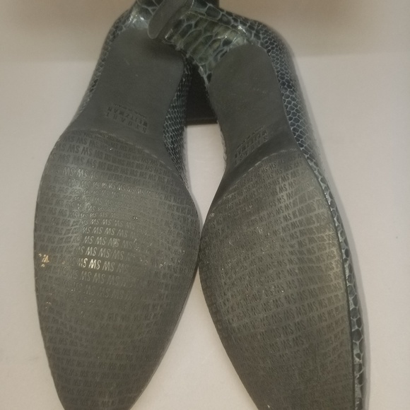 Stuart Weitzman heel - Picture 3 of 4
